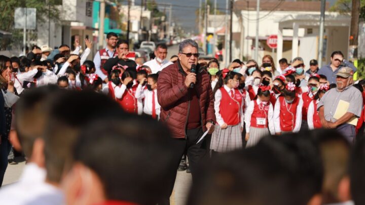 TRANSFORMA ARMANDO MARTÍNEZ MANRÍQUEZ LA COLONIA REVOLUCIÓN VERDE CON VIALIDADES PAVIMENTADAS