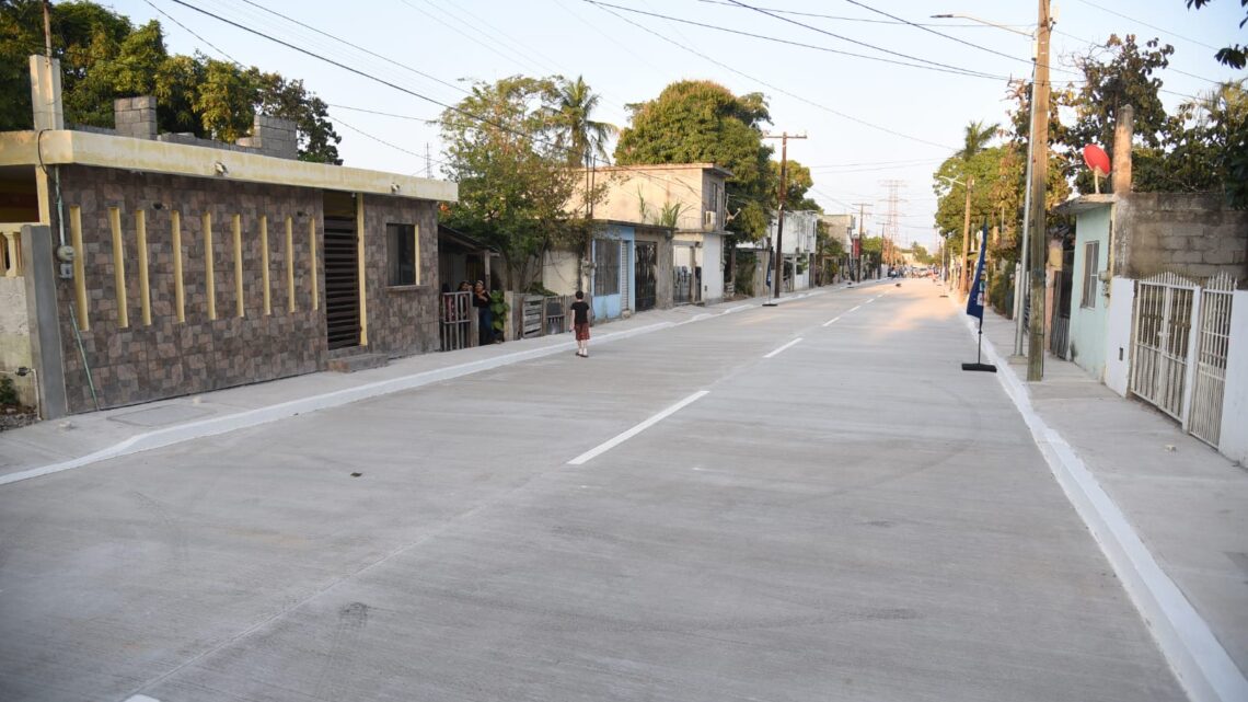 INAUGURA CHUCHO NADER IMPORTANTE OBRA DE PAVIMENTACIÓN EN LA BORREGUERA