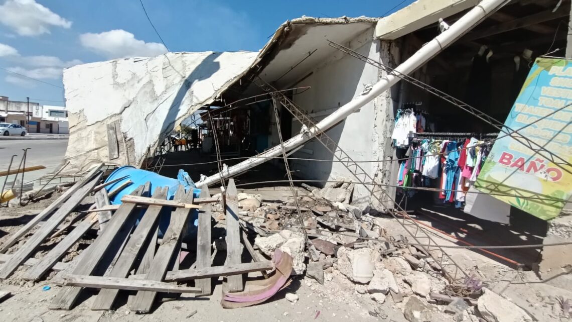 COMERCIANTES PIDEN INSTALACIÓN DE TOPES EN BOULEVARD COSTERO.