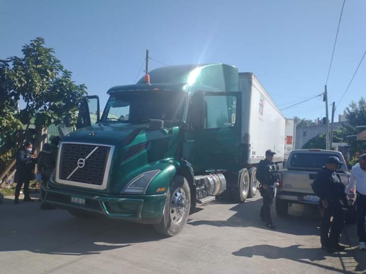 PELICULESCA PERSECUCION A TRAILERO EN ALTAMIRA