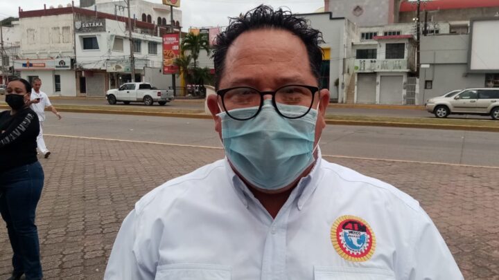 TRANSPORTE ESCOLAR PIRATA PONE EN RIESGO A NIÑOS.