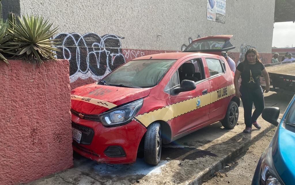 Rápido y Furioso Taxista Se Rompe Su Mandarina  En Altamira