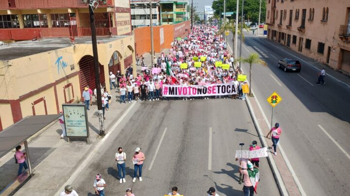 De Menos a Más Transcurre Marcha Anti Plan B del INE en Tampico