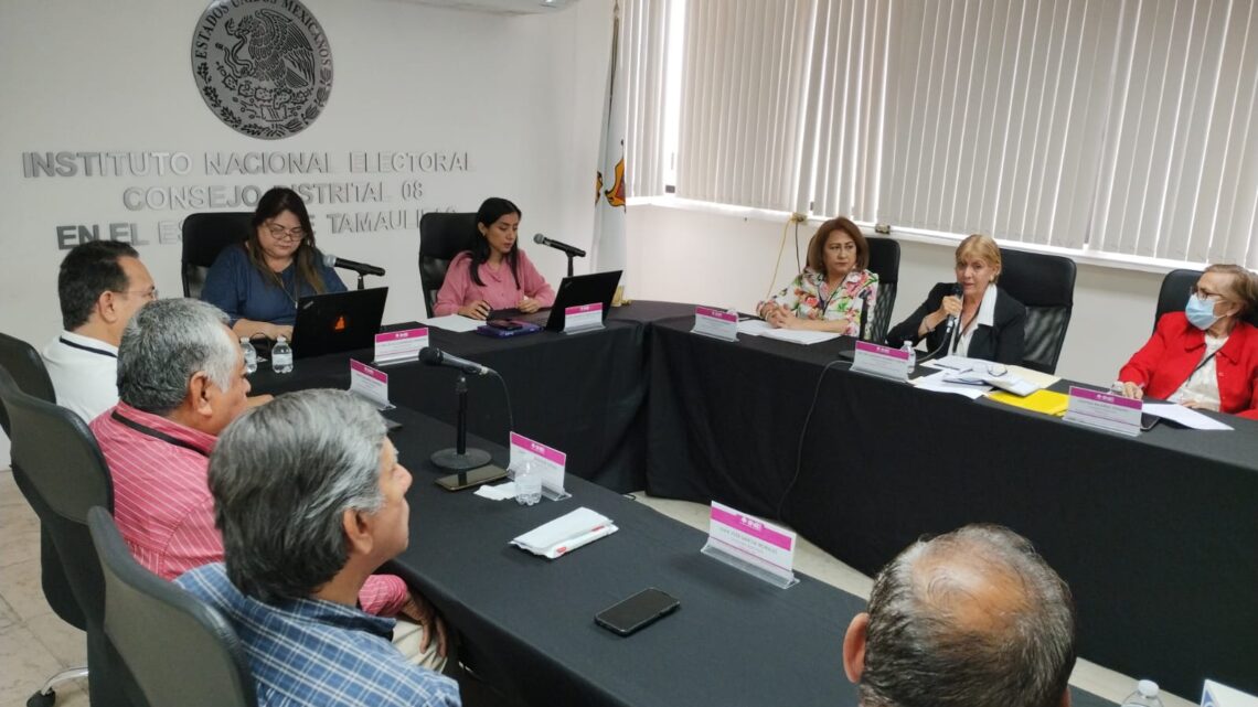 CULMINAN ELECCIÓN EXTRAORDINARIA EN 8 DISTRITO APOYANDO LABOR DEL INE