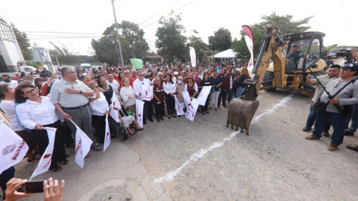 INAUGURA ARMANDO MARTÍNEZ  MANRÍQUEZ OBRAS DE INFRAESTRUCTURA EN ESCUELA PRIMARIA