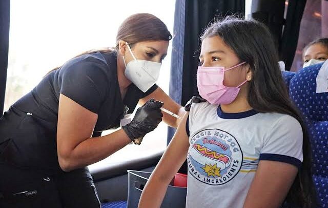 MÉDICOS PIDEN A CIUDADANOS CONFIAR EN VACUNA CUBANA.