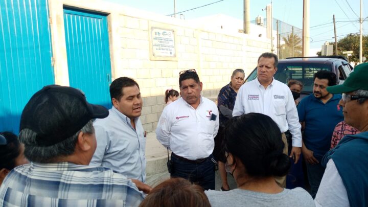 COLONOS DE MADERO EXIGEN A COMAPA SOLUCIONEN EL DESABASTO DE AGUA.