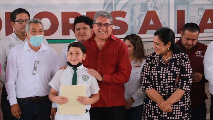 LA EDUCACIÓN DEBE SER EL MOTOR DE DESARROLLO DE LAS CIUDADES: ALCALDE ARMANDO MARTÍNEZ MANRÍQUEZ