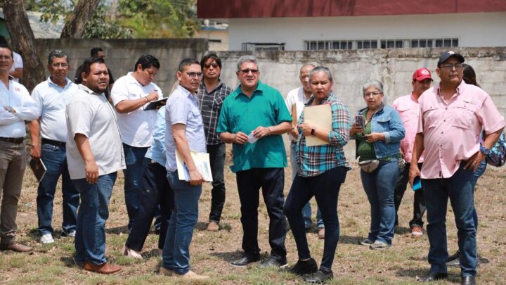 PACTA ARMANDO MARTÍNEZ MANRÍQUEZ COMPROMISOS CON ESCUELA PRIMARIA EMILIANO ZAPATA