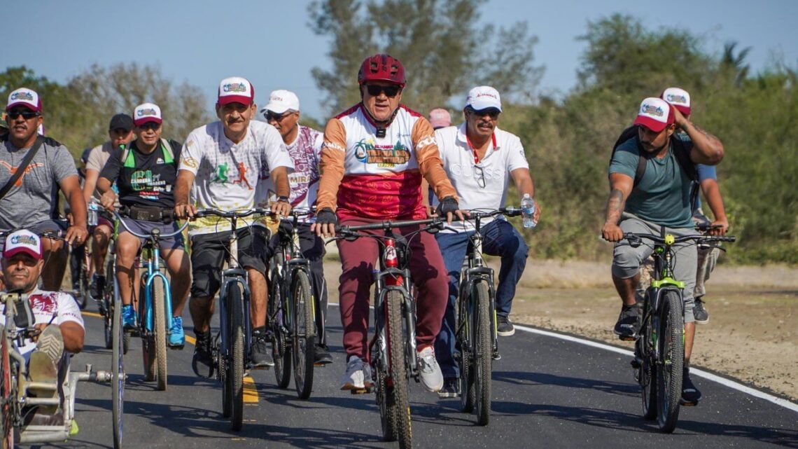 DISFRUTAN FAMILIAS ALTAMIRENSES DE DOMINGO EN BICI RECORRIENDO CAMINO AL POBLADO “EL REPECHO”