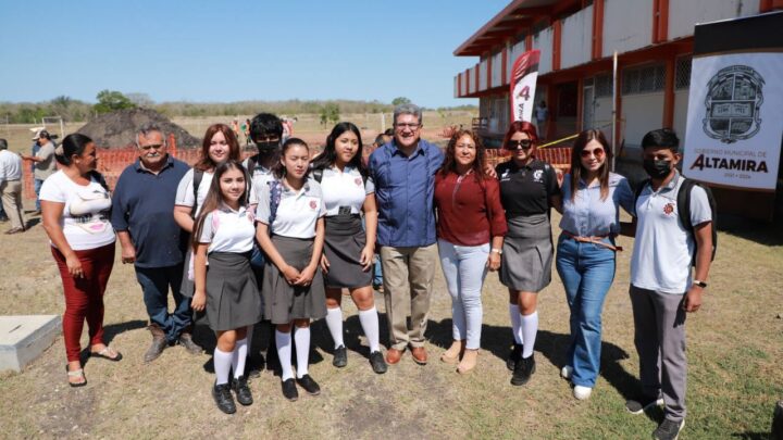 DA INICIO ARMANDO MARTÍNEZ MANRÍQUEZ A CONSTRUCCIÓN DE TECHUMBRES EN INSTITUCIONES EDUCATIVAS