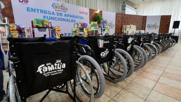 CHUCHO NADER Y AÍDA FÉRES DE NADER ENCABEZAN NUEVA ENTREGA DE APOYOS Y APARATOS FUNCIONALES