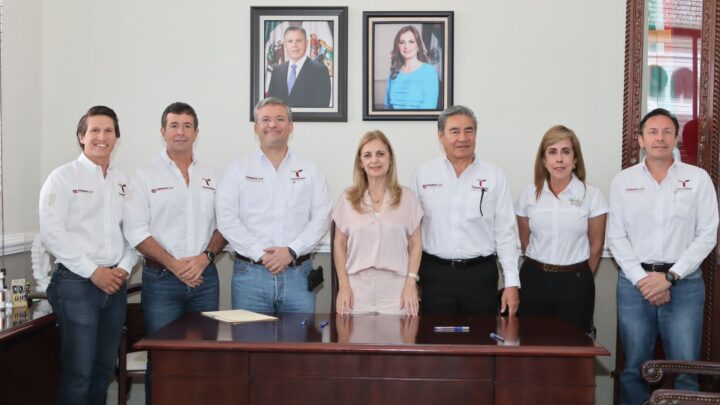 DIF TAMPICO Y COMAPA FIRMAN CONVENIO PARA CAPACITAR SOBRE LENGUA EN SEÑAS