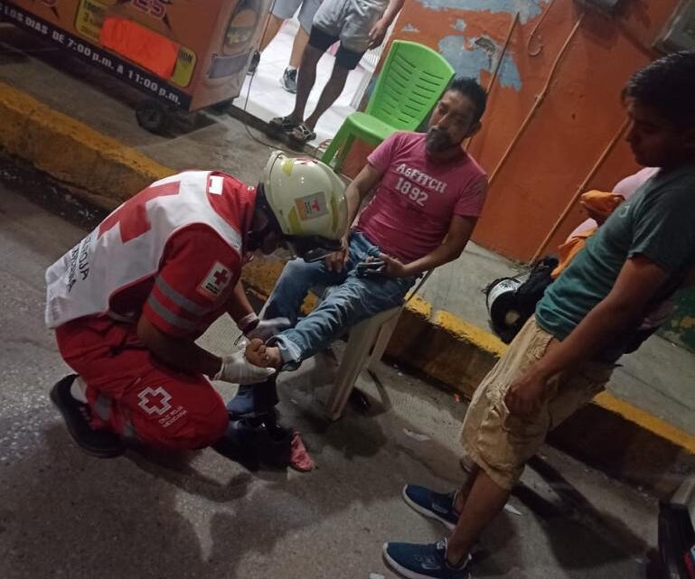 Aparatoso Choque Entre Motociclista y Jinete en Plena Urbe