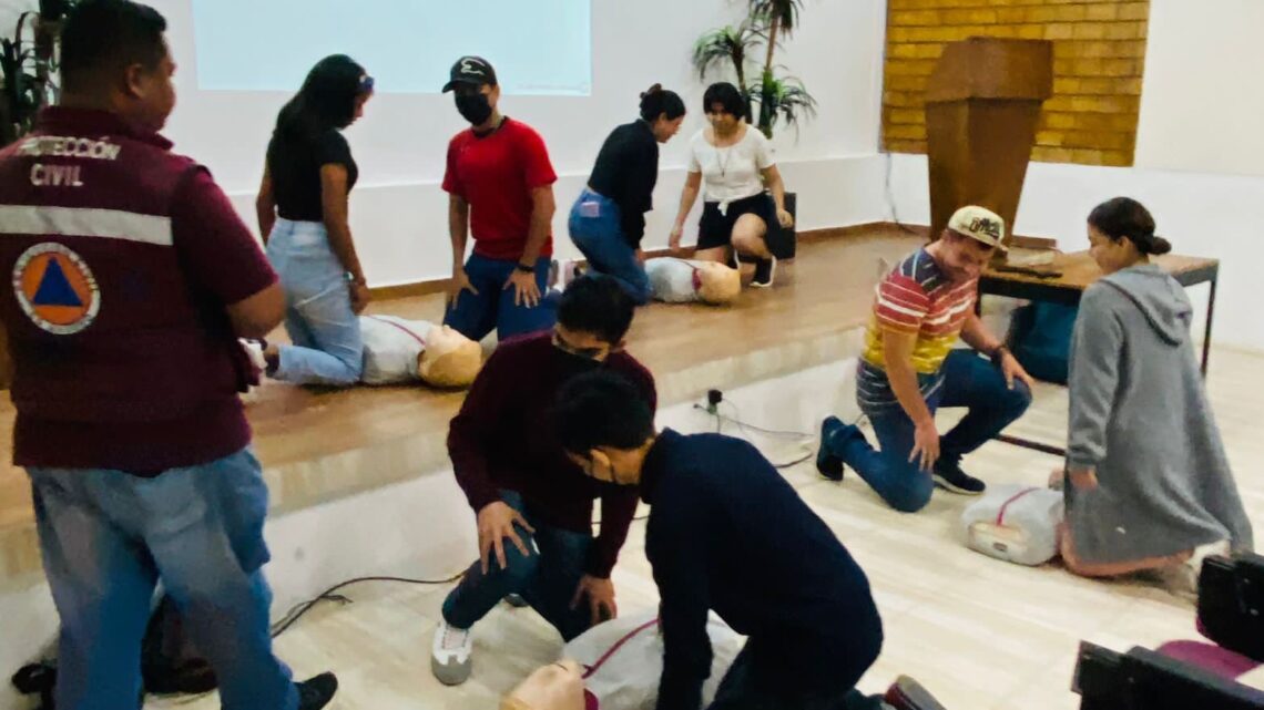 IMPARTEN CURSO DE REANIMACIÓN CARDIOPULMONAR  A ESTUDIANTES DEL TECNOLÓGICO DE CIUDAD MADERO
