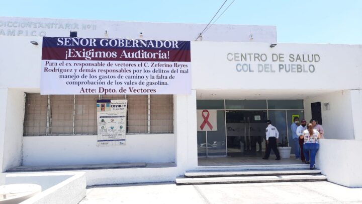 DOS GRUPOS DE TRABAJADORES DEL SECTOR SALUD SE DISPUTAN ÁREA DE VECTORES EN TAMPICO