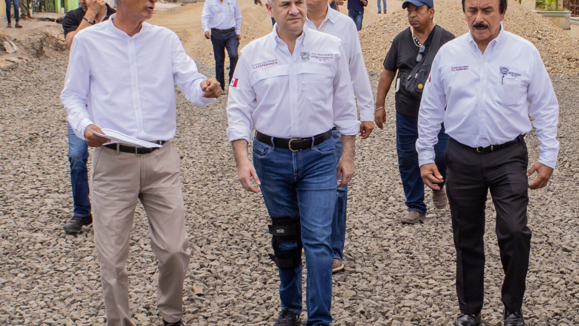 GOBIERNO DE ADRIÁN OSEGUERA CONTINÚA CONSTRUYENDO MEJORES ACCESOS PARA LOS MADERENSES