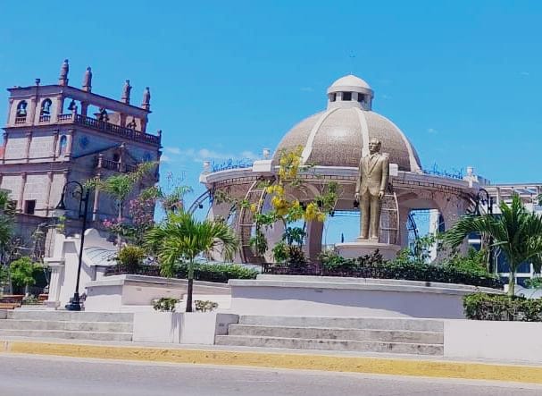 SE CUMPLIRÁ PLAZO DE INVERSIONISTAS PARA PRESENTAR PROYECTO DE LA PLAZA.