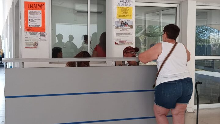 SIN RECOGER MÁS DE 2 MIL TARJETAS PARA EL COBRO DE PENSIÓN DE ABUELITOS.