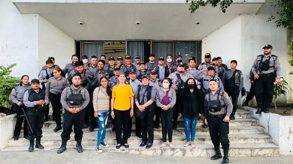 REGALAN 60 DESPENSAS A VELADORES DE ALTAMIRA