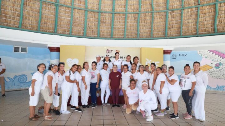 CONMEMORA DIF ALTAMIRA EL DÍA INTERNACIONAL DEL YOGA