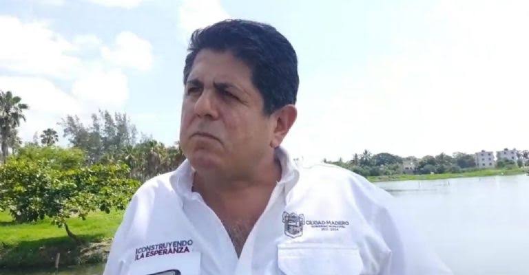 ROBAN LETREROS DE ADVERTENCIA PARA VENDERLOS.