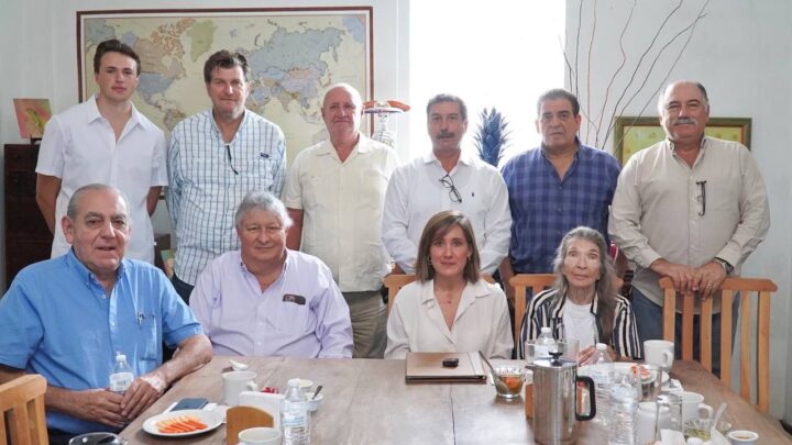 RECONOCEN GANADEROS DE LA REGIÓN TRABAJO LEGISLATIVO DE ROSA GONZÁLEZ