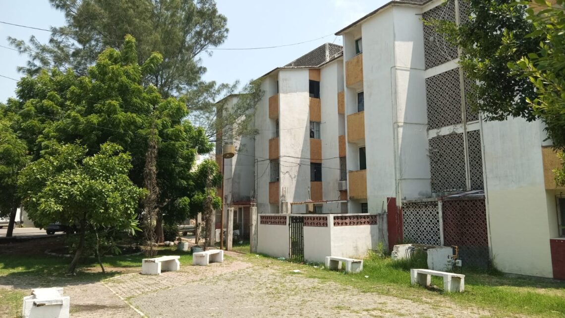 VECINOS PIDEN SEGURIDAD EN COLONIA ARBOLEDAS.