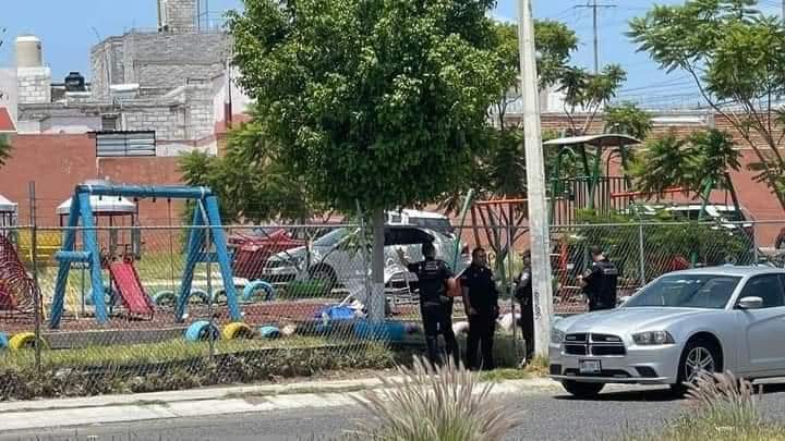 NIÑA DE 4 AÑOS PIERDE LA VIDA AL CAER DE RESBALADILLA EN UN KINDER