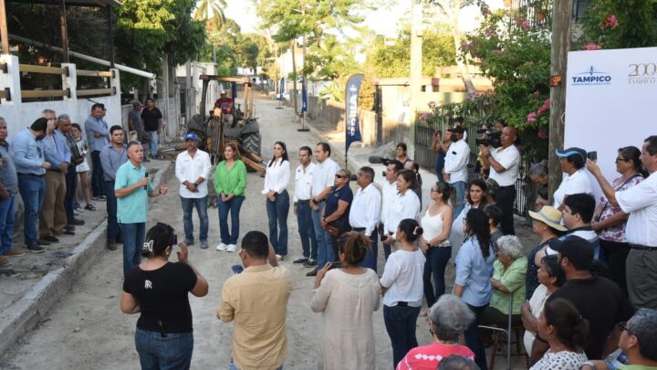 Inicia Chucho Nader Nueva Obra de  Pavimentación en Las Américas