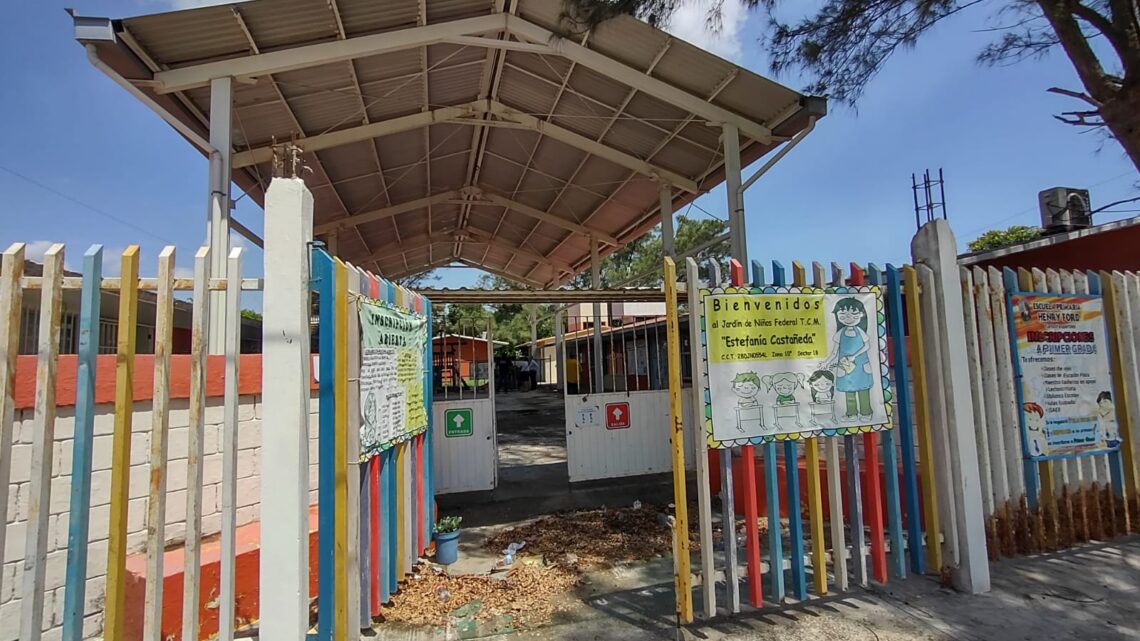 ROBAN KINDER EN MADERO.