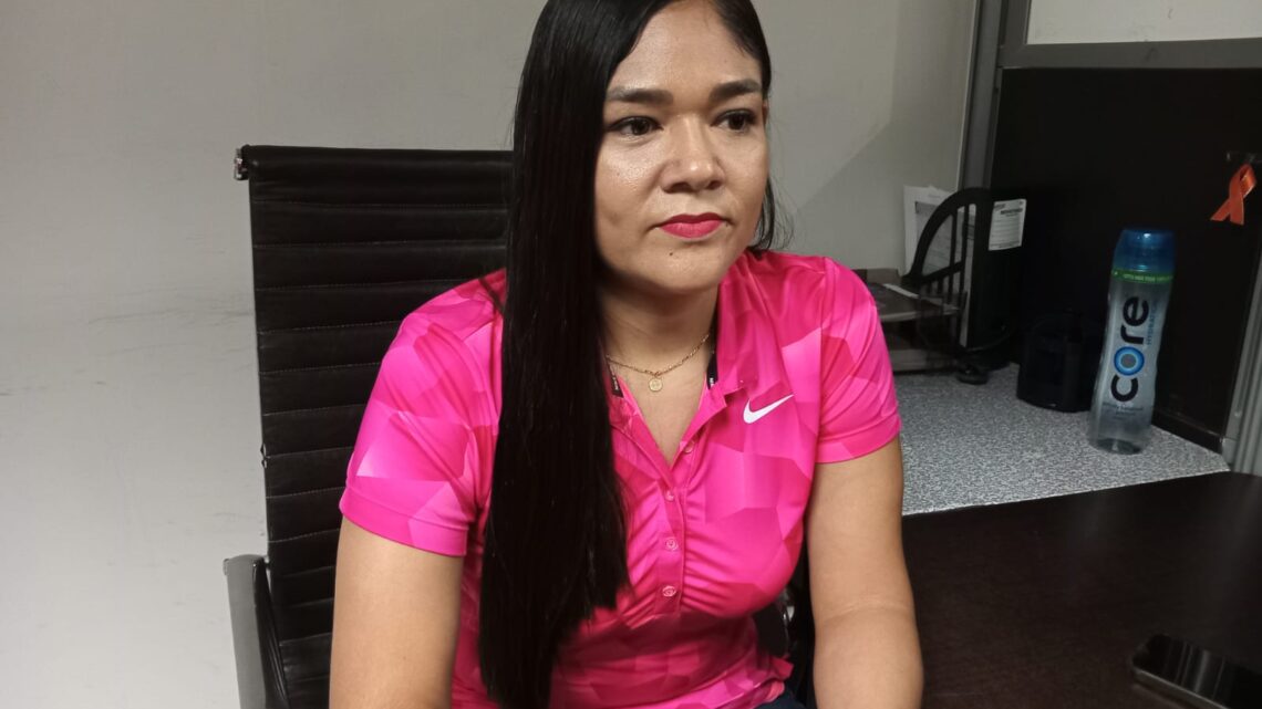 PRIÍSTAS REFRENDAN APOYO A BEATRIZ PAREDES.