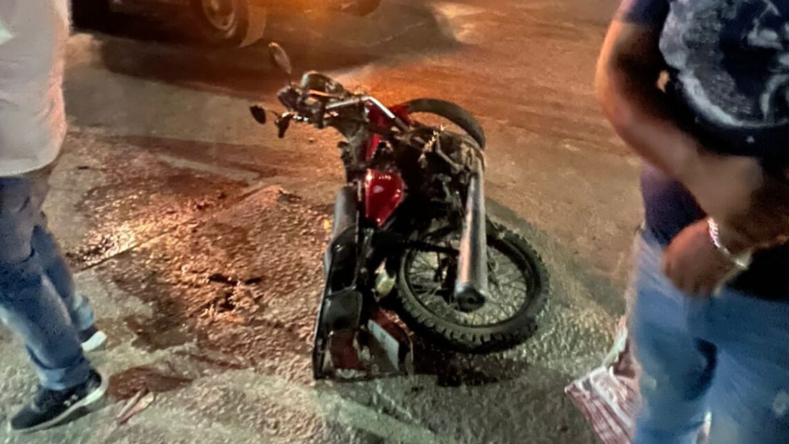 AUTO FANTASMA ARROLLA A FAMILIA QUE VIAJABA EN MOTOCICLETA. AUTO FANTASMA ARROLLA A FAMILIA QUE VIAJABA EN MOTOCICLETA.