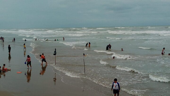 SIN REPORTES DE MANCHAS DE PETRÓLEO EN PLAYA MIRAMAR.
