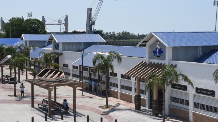 INAUGURA CHUCHO NADER NUEVO MERCADO DE MARISCOS LA PUNTILLA