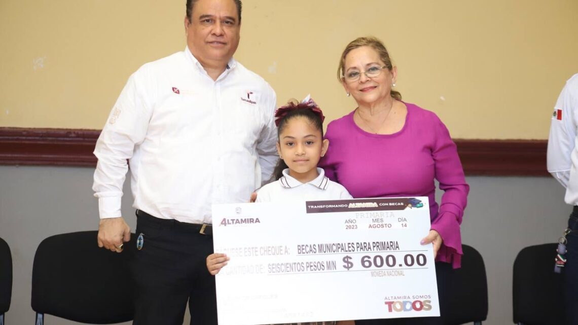 RESPALDA CON BECAS GOBIERNO DE ALTAMIRA A NIÑOS Y JÓVENES DEL CICLO ESCOLAR 2022 – 2023