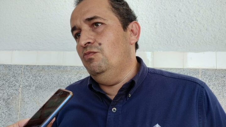 AMLO VIOLA UNA Y OTRA VEZ LA LEY; AMPARO CONTRA LIBROS DE TEXTO UN EJEMPLO MÁS