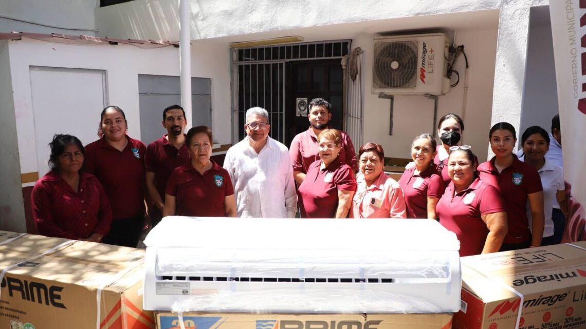 EXTRAORDINARIA JORNADA DE ENTREGA DE OBRAS Y APOYOS EFECTÚA ALCALDE DE ALTAMIRA EN DIVERSAS ESCUELAS