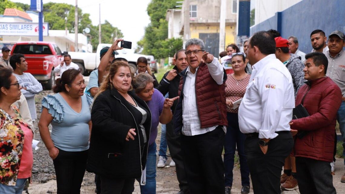 ATIENDE ARMANDO MARTÍNEZ NECESIDADES DE VECINOS EN SECTOR MONTE ALTO