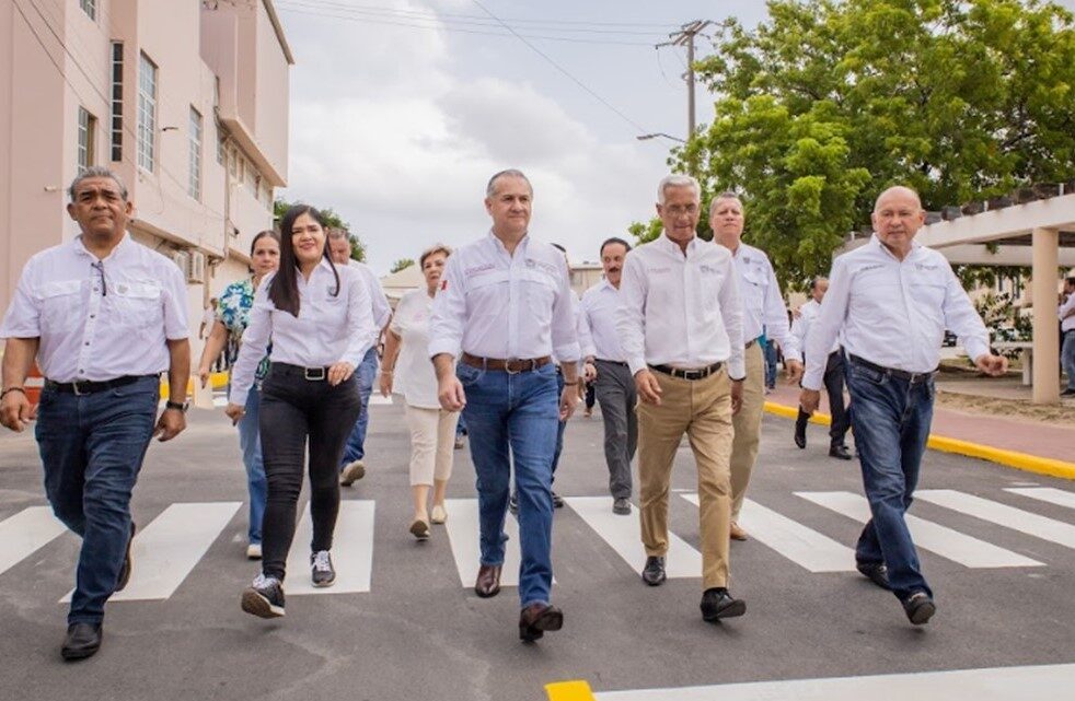 BRINDA GOBIERNO DE ADRIÁN OSEGUERA MÁS CALLES DIGNAS