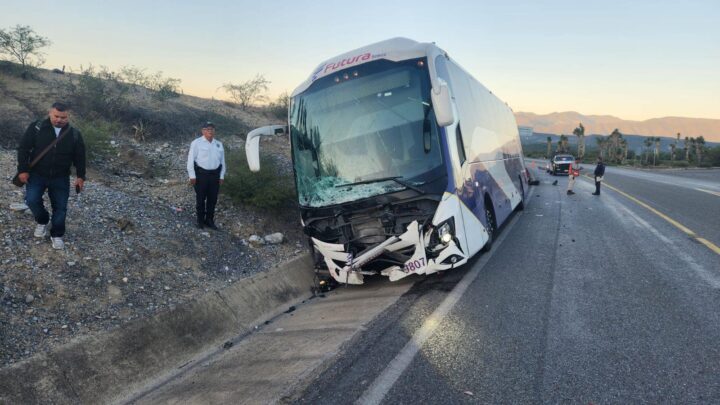 SOLO LESIONADOS DEJA ESPANTOSO CHOQUE  CARRETERO