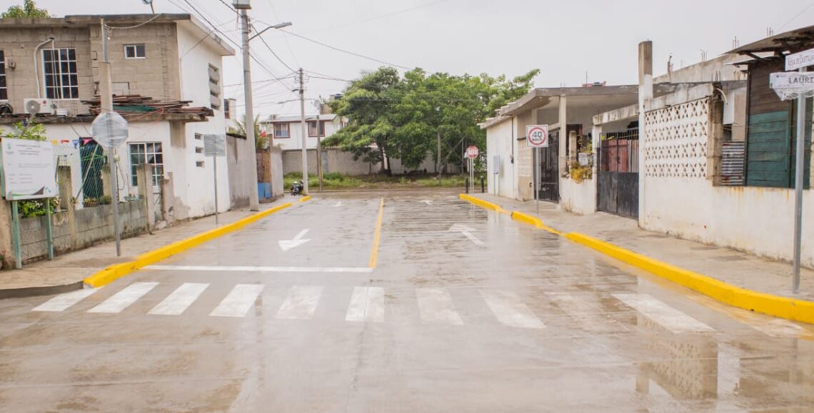 PAVIMENTAN CALLES CON RECURSOS DE AUTOS CHOCOLATE EN MADERO.