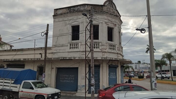 EDIFICIOS ABANDONADOS Y EN DETERIORO SON DE RIESGO PARA CIUDADANOS.