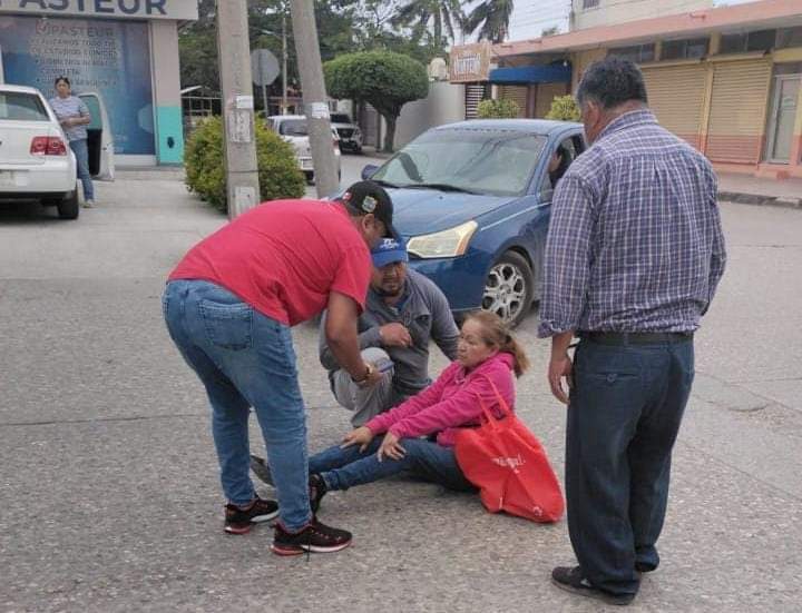 Mujer Sufre Descompensación y Casi se Desmaya en Madero