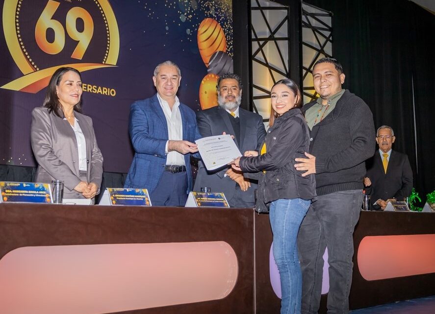 PRESIDE ADRIÁN OSEGUERA CEREMONIA DEL 69 ANIVERSARIO DEL ITCM