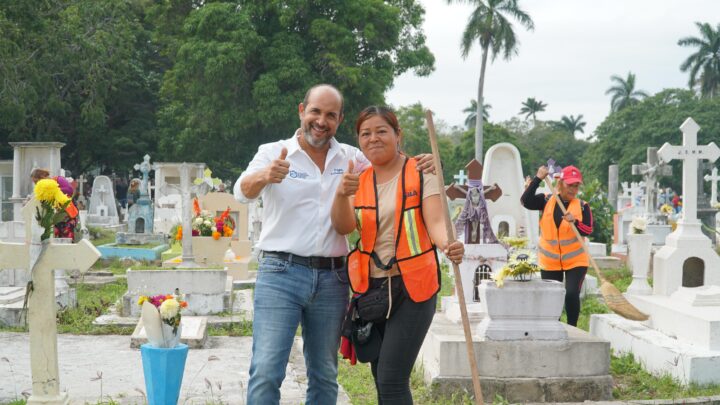 ENCABEZA PEPE SCHEKAIBÁN OPERATIVOS  DE LIMPIEZA EN LOS CEMENTERIOS MUNICIPALES DE TAMPICO