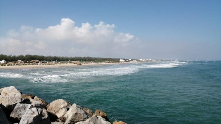 SE DEBE REFORZAR VIGILANCIA EN LA ESCOLLERA.