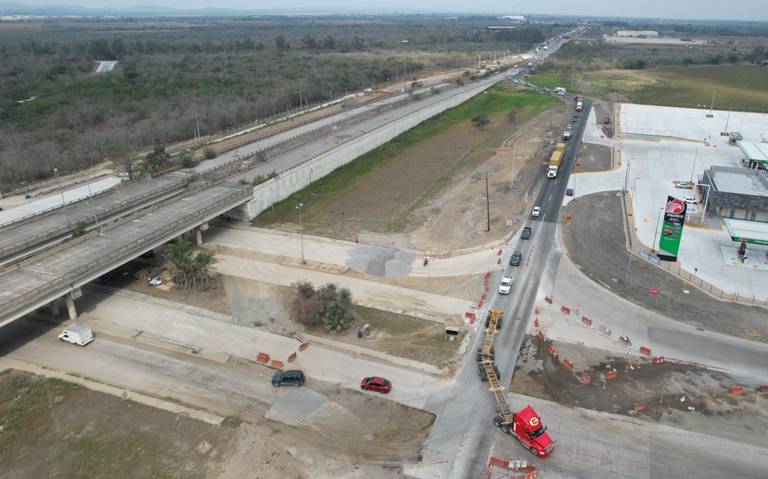 ENCUENTRAN ENORME HOYANCO EN EL PUENTE DE LA ESPERANZA ENCUENTRAN ENORME HOYANCO EN EL PUENTE DE LA ESPERANZA