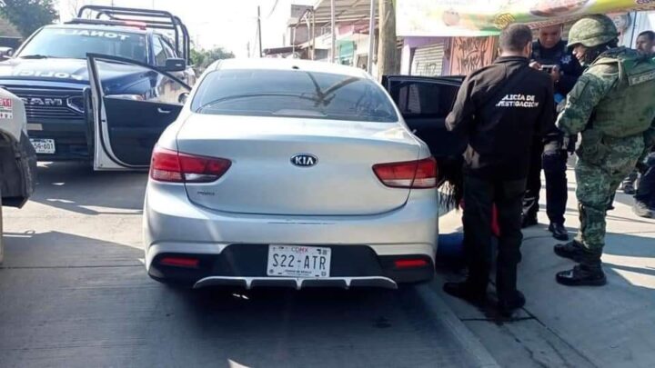 DETIENEN A JOVEN MUJER QUE LLEVABA RESTOS HUMANOS EN LA CAJUELA DE SU AUTO