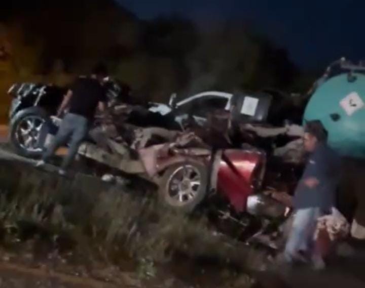 UNA PERSONA CALCINADA, FUE LA VÍCTIMA EN UN FUERTE CHOQUE EN EL CORREDOR URBANO LUIS DONALDO COLOSIO